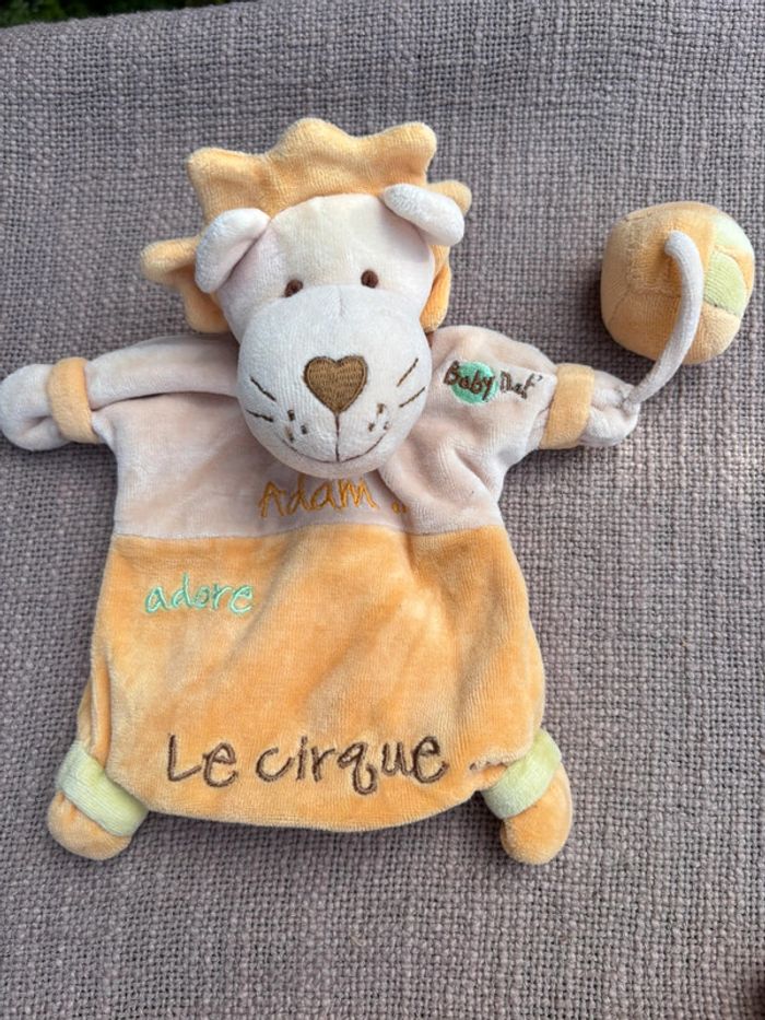 Doudou marionnette lion baby nat
