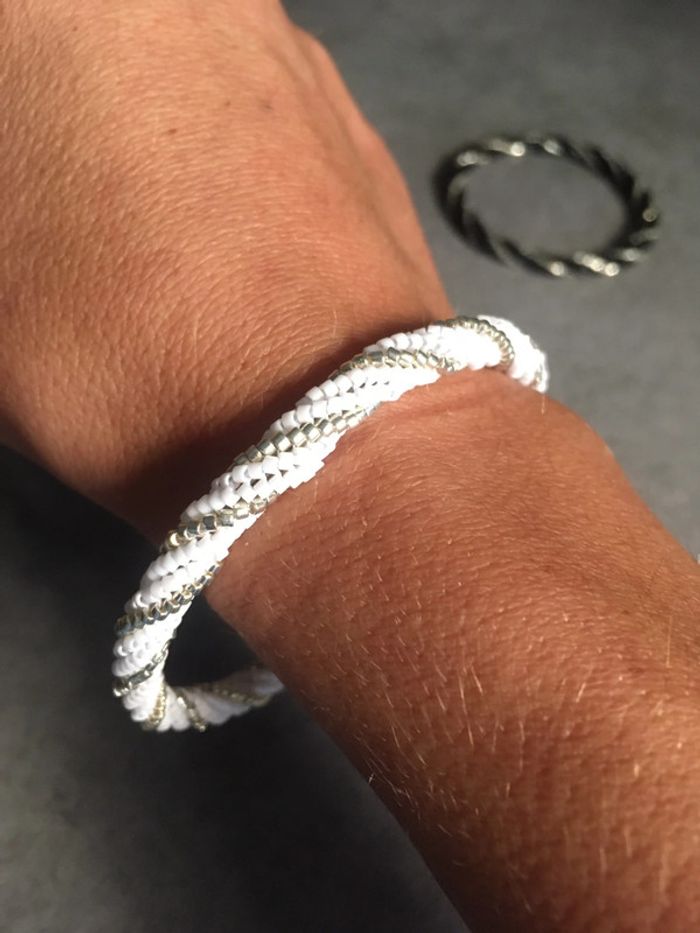 Bracelet jonc tissé en perles - photo numéro 4