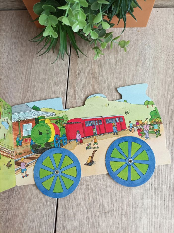 Livre enfant Promenons nous en train - photo numéro 2