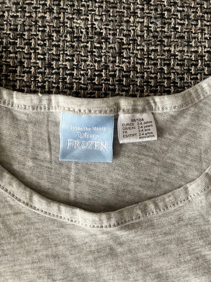 TEE shirt la reine des neiges