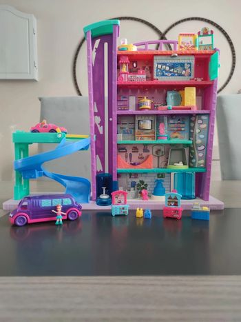 Polly pocket