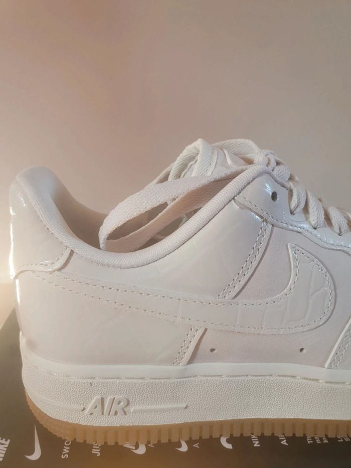 Nike Air Force 1 "phantom croc"(36.5) - photo numéro 2