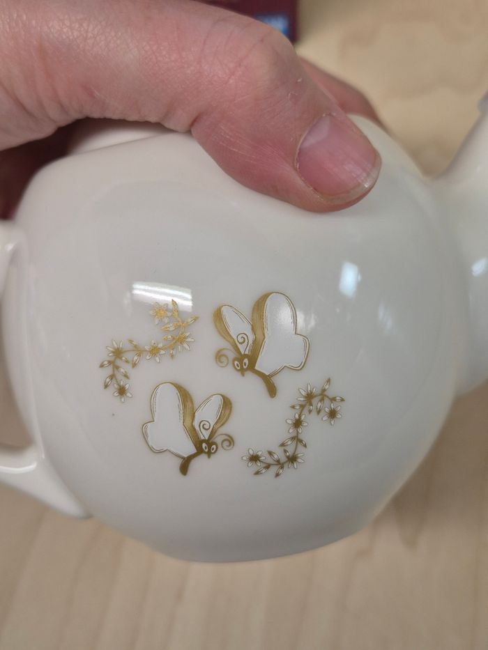 Théière Disney Ichibankuji Alice au Pays des Merveilles - photo numéro 7