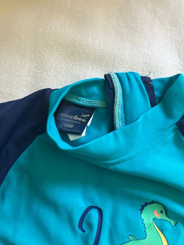 Lot maillots et t-shirt uv 18 mois - photo numéro 3