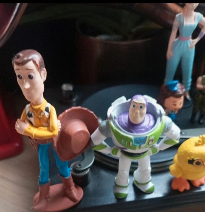 Toy story lot de 9 figurines de 4 a 9 cm - photo numéro 4