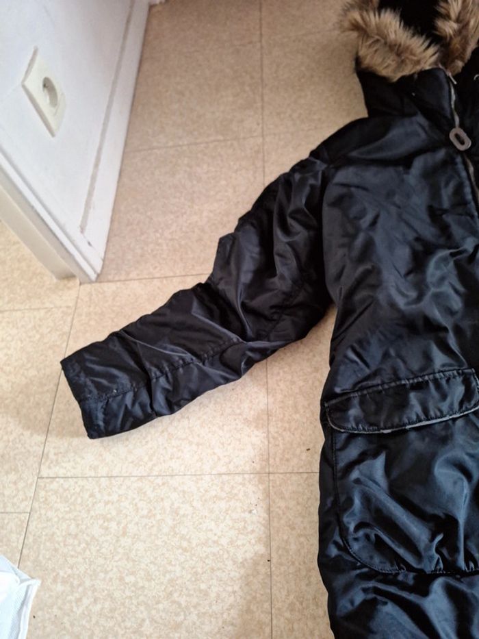 Manteau à capuche très bon état - photo numéro 4