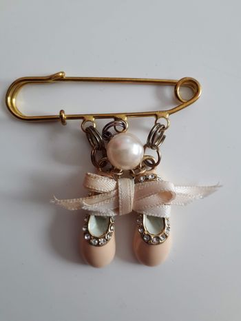 Broche thème danseuse
