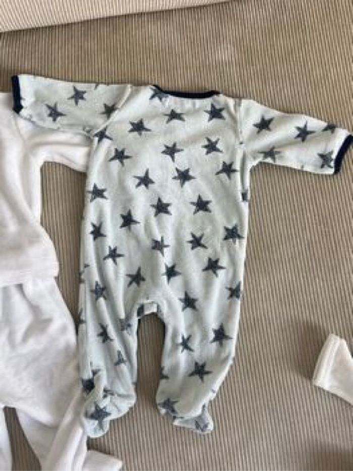 Lot pyjamas - photo numéro 8