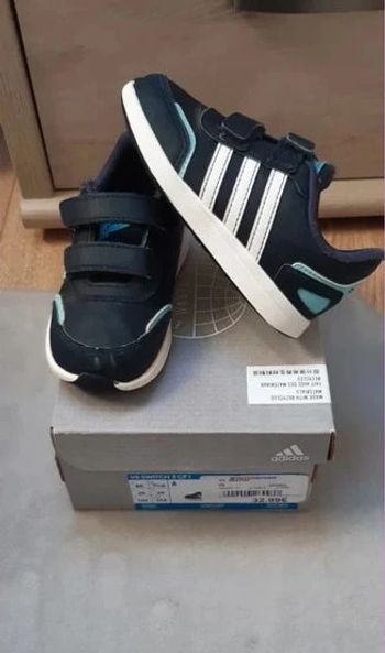 Chaussures baskets adidas neo switch pointure 25