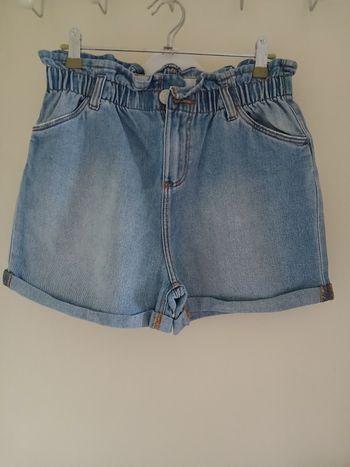 Short en jean Taille 16 ans