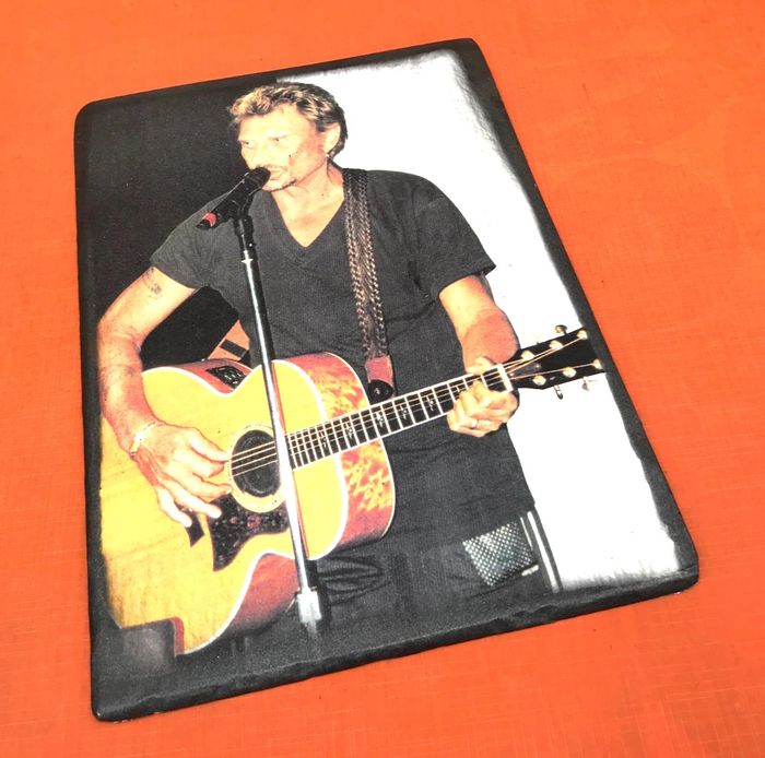 Portrait sur ardoise Johnny Hallyday - photo numéro 2