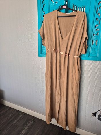 Superbe robe longue fluide camel effet irisé Made in Italy neuve