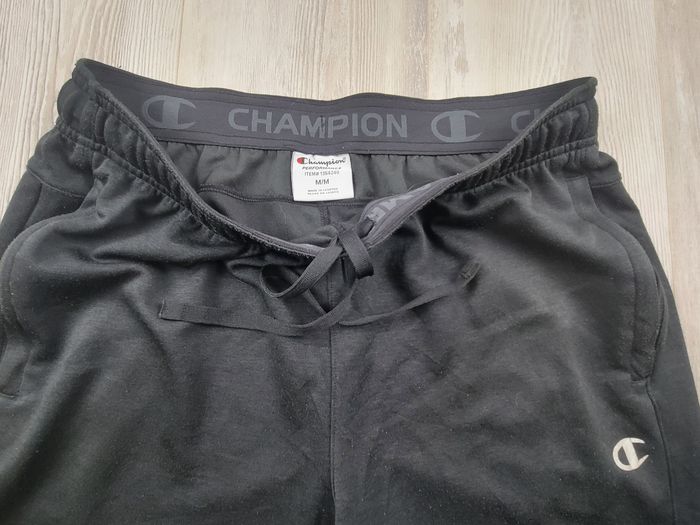 Jogging Champion M noir – zip poches – très propre - photo numéro 2
