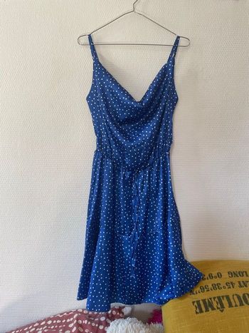 Jolie robe d’été bleue 