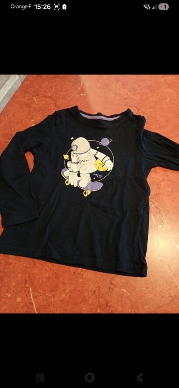 T.shirt garçon taille 4 ans