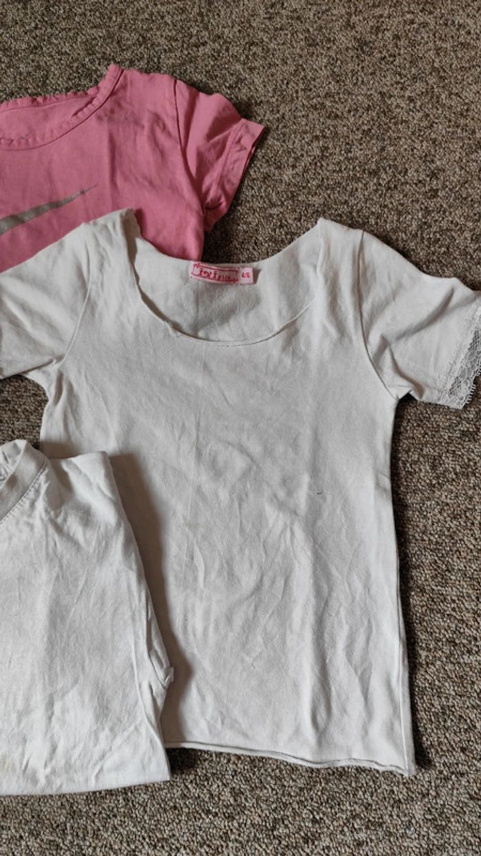 Lot 5 tee shirts état moyen - photo numéro 2