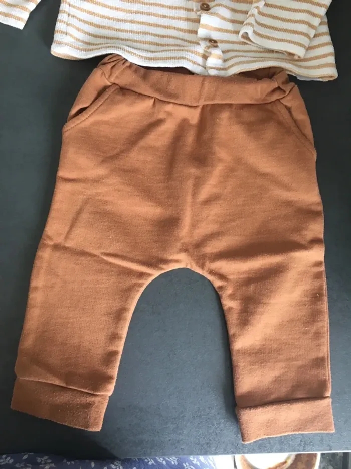 Ensemble pantalon + pull 9 mois sergent major - photo numéro 2