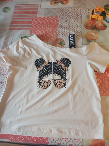 Tee-shirt 9 ans beige, noir et marron 