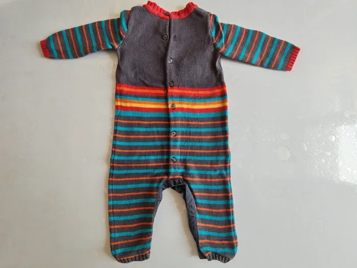 Lot ensemble sans pieds pyjama 12 mois - photo numéro 9