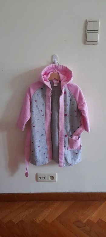Peignoir schiesser 98 cm 2 ans en très bon état