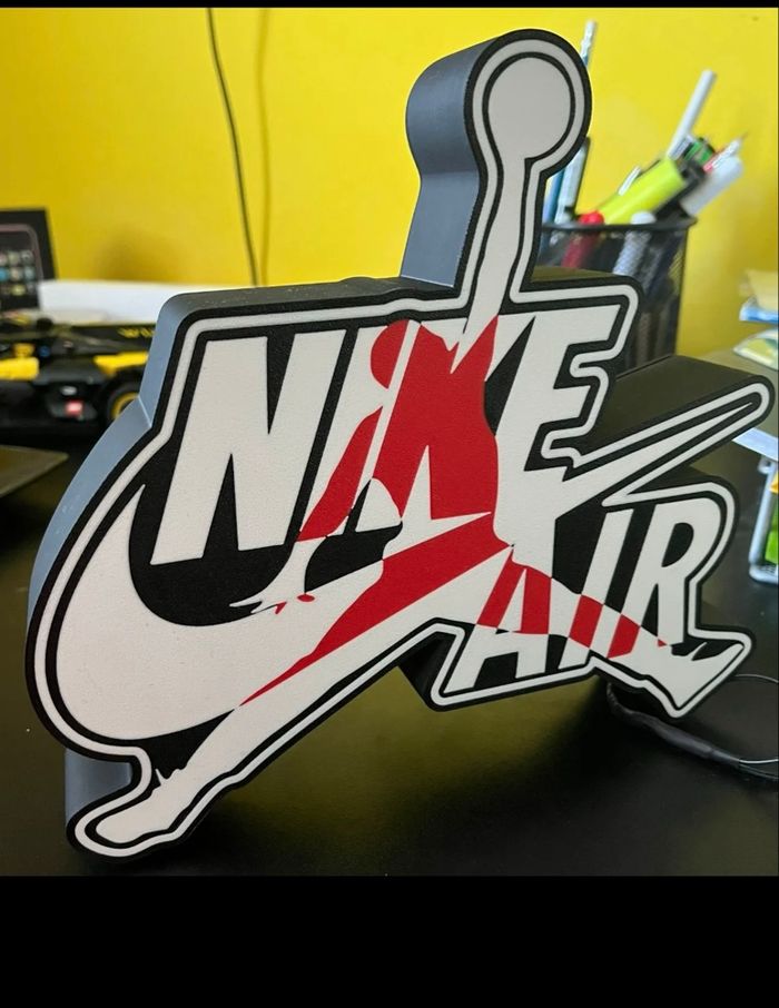 ️ Lightbox inspirée Nike Air – Déco lumineuse