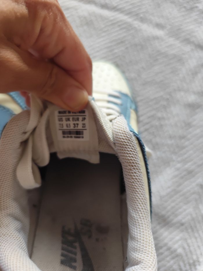 Basket Nike très bon état taille 37 - photo numéro 3