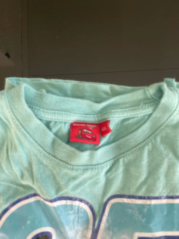 T-shirt Disney, en taille quatre ans - photo numéro 2