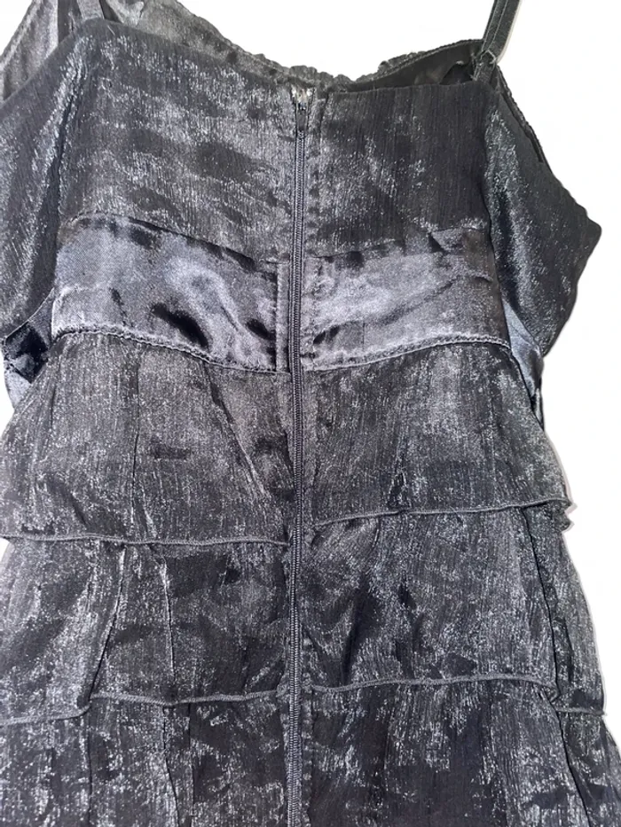 Robe volants noire - photo numéro 5