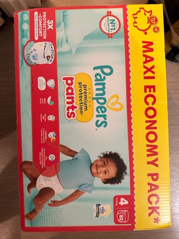 Couche Pampers premium protection taille 4
