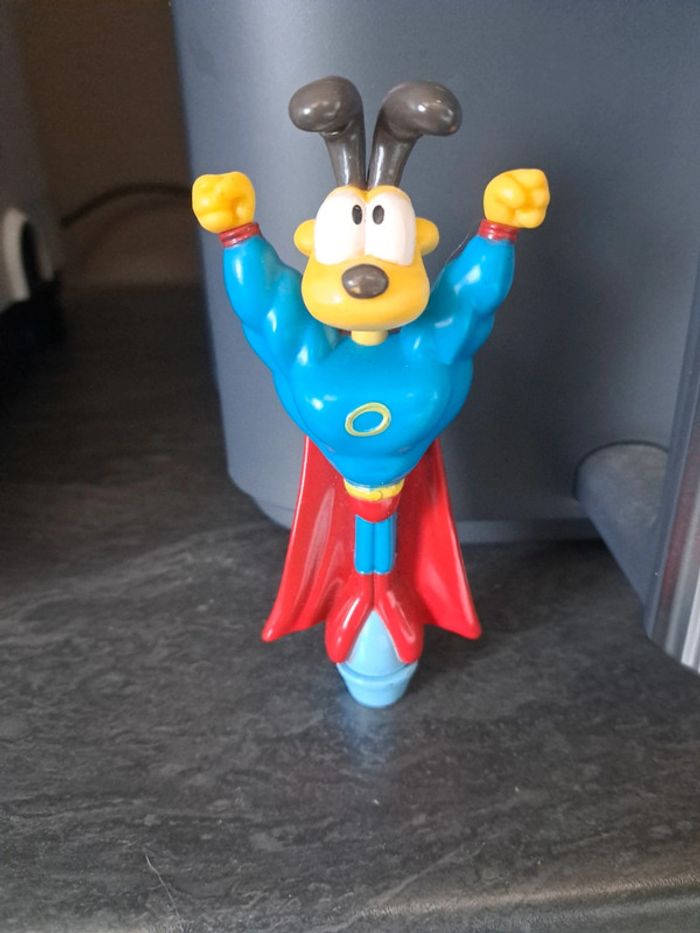 Garfield  super odie