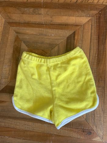 Short jaune éponge