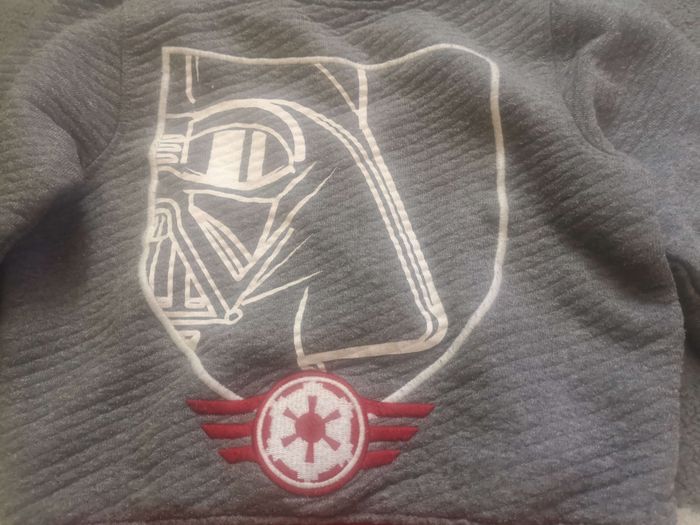 Pull star wars - photo numéro 2