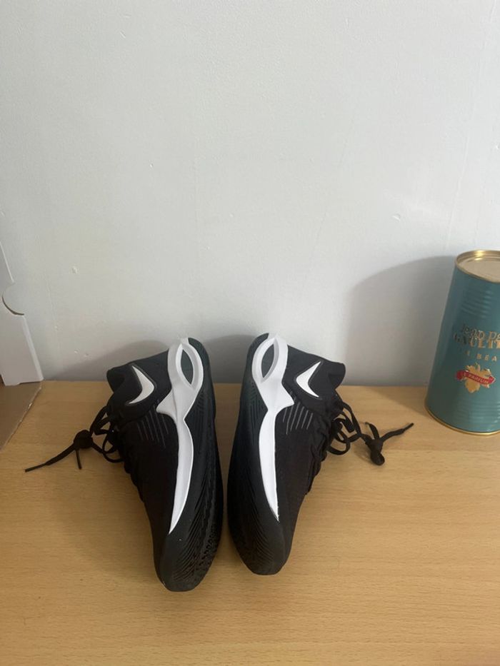Chaussure Nike taille 46 - photo numéro 5