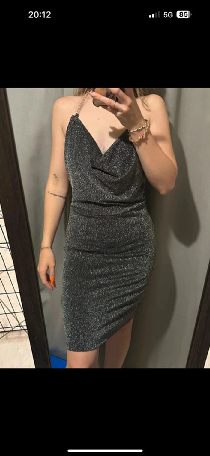 Robe dos nu Shein M