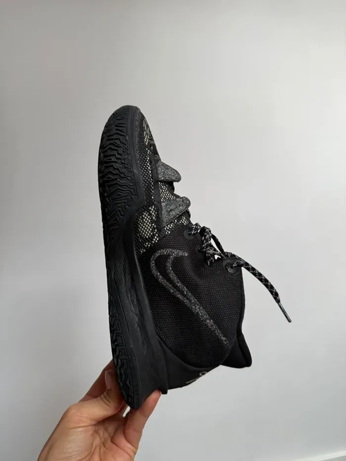 Baskets Nike Kyrie 7 pointure 40,5 très bon état - photo numéro 9