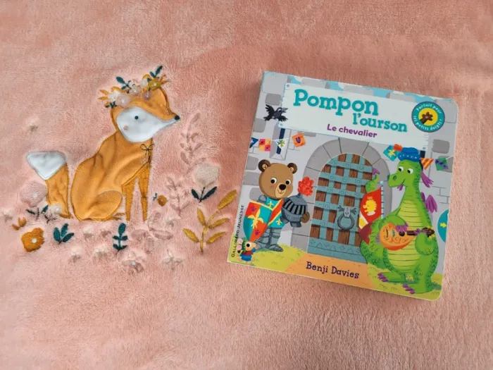 Pompon l'ourson "Le chevalier"