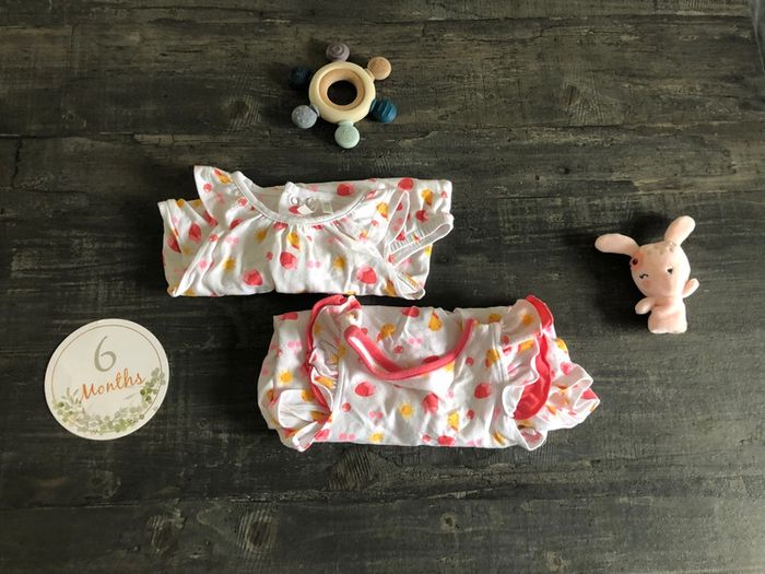 Ensemble barboteuse/robe, taille 6 mois, orchestra