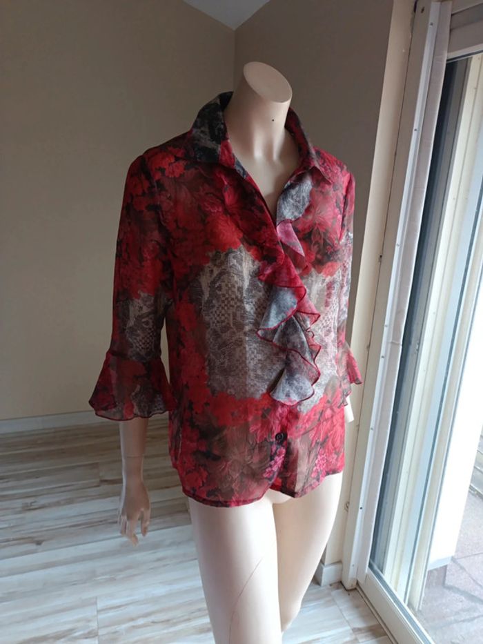 Chemisier imprimé Léger un peu transparent taille 38/40