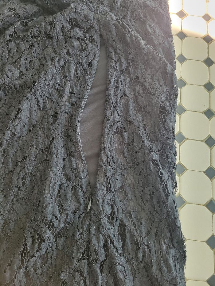 Robe noire à dentelle - photo numéro 5
