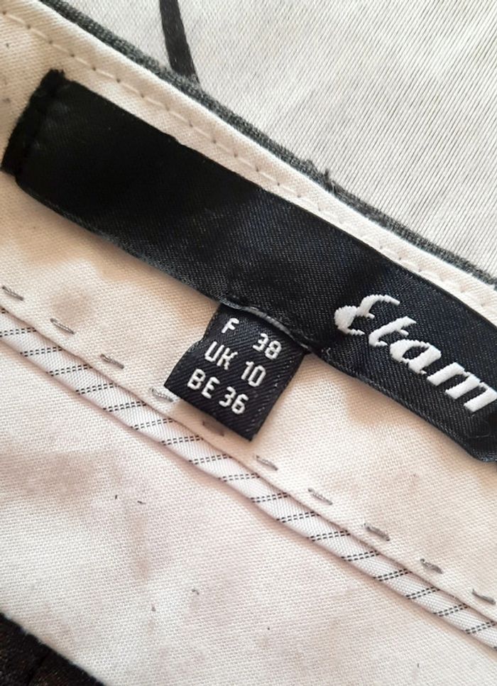 Short gris foncé - photo numéro 4