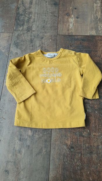 T-shirt feetje 12 mois en très bon état