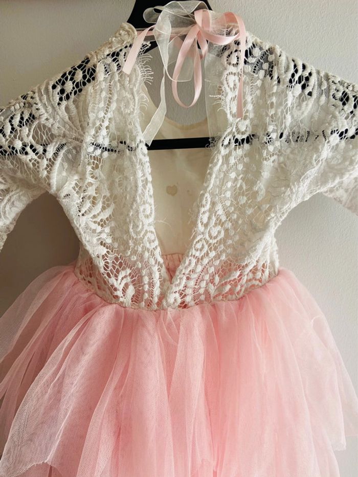 Robe Dentelle Tutu T.7/8 ans - photo numéro 4