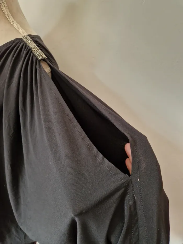 Robe épaules dénudé noir a strass ms mode taille 50 - photo numéro 4