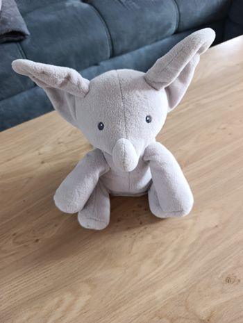 Éléphant interactif