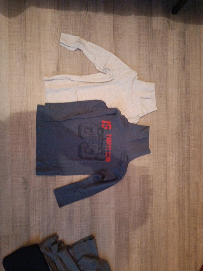 Lot de tee-shirts manches longues cols roulés 6 ans - photo numéro 6