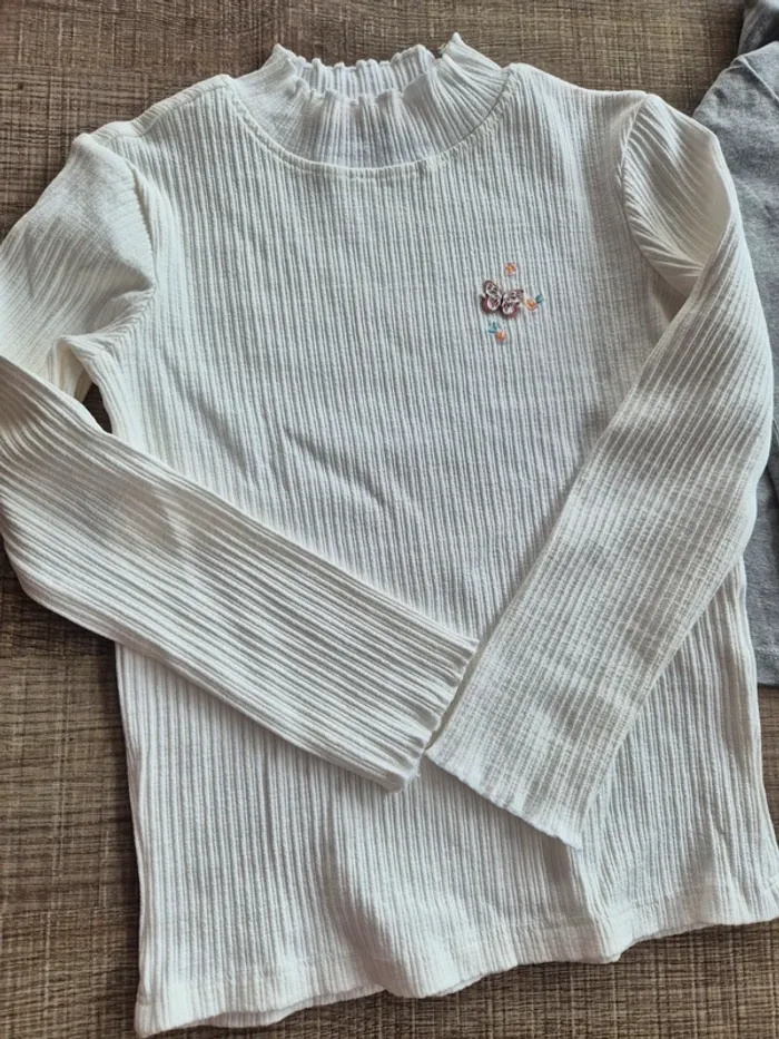 T-shirts Sergent Major et TAO 5 ans comme neufs - photo numéro 5