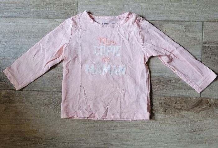 Lot de 2 t-shirts manches longues taille 18 mois - photo numéro 2