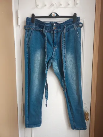 Pantalon trois quart taille haute 1XL 46-48