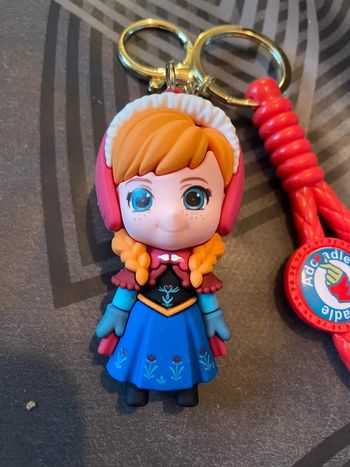 Porte clefs reine des neiges
