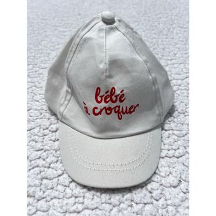 Casquette blanche en toile imprimée taille 41 Kiabi